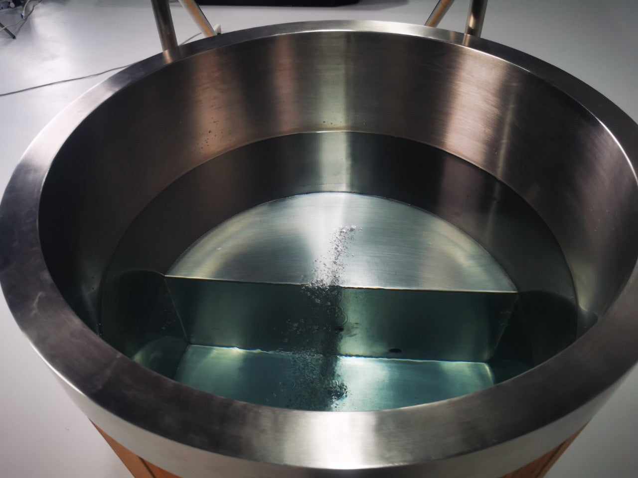 Wood Finish Cold Plunge Ice Barrel and Chiller